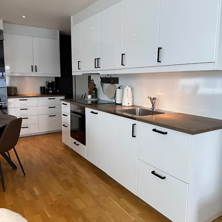 Moderne I Lofoten Apartment *